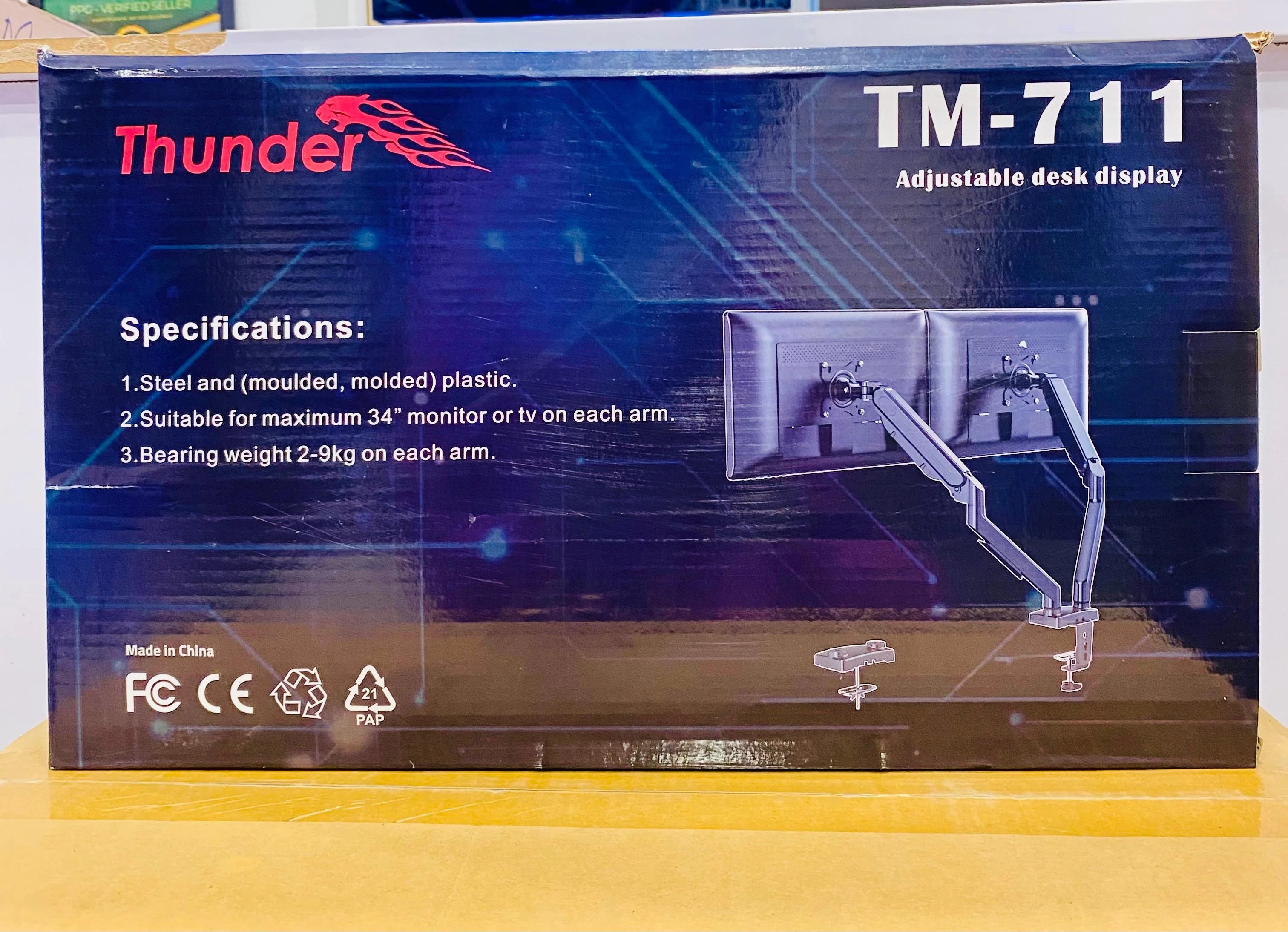 Thunder LED Stand TM-711 Dual hydraulic Monitor Arm