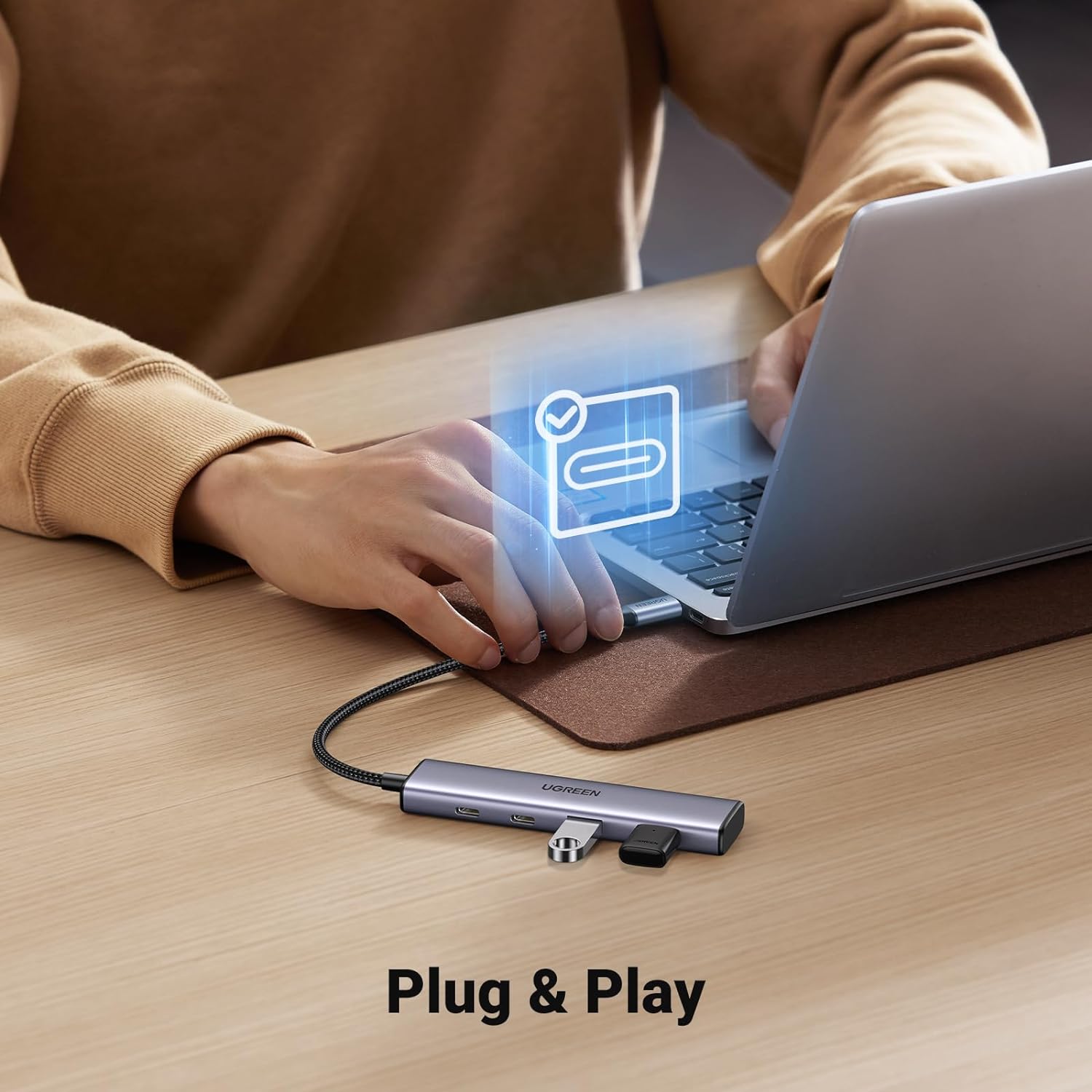 UGREEN 15395 USB-C Hub 4 Ports, USB C Multiport Adapter with 2 USB C & 2 USB 3.0 5Gbps Ports — connection and usage detail 3