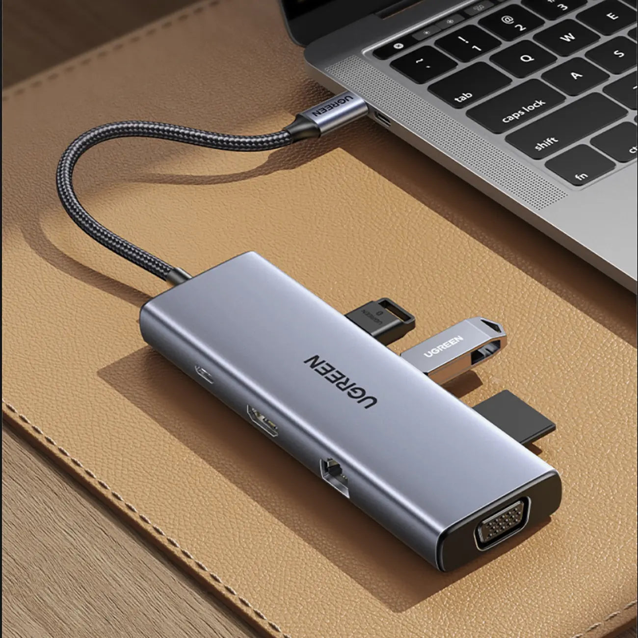 UGREEN CM498 9-in-1 USB-C Dock with HDMI, VGA & Gigabit Ethernet (15600) — connection and usage detail 2