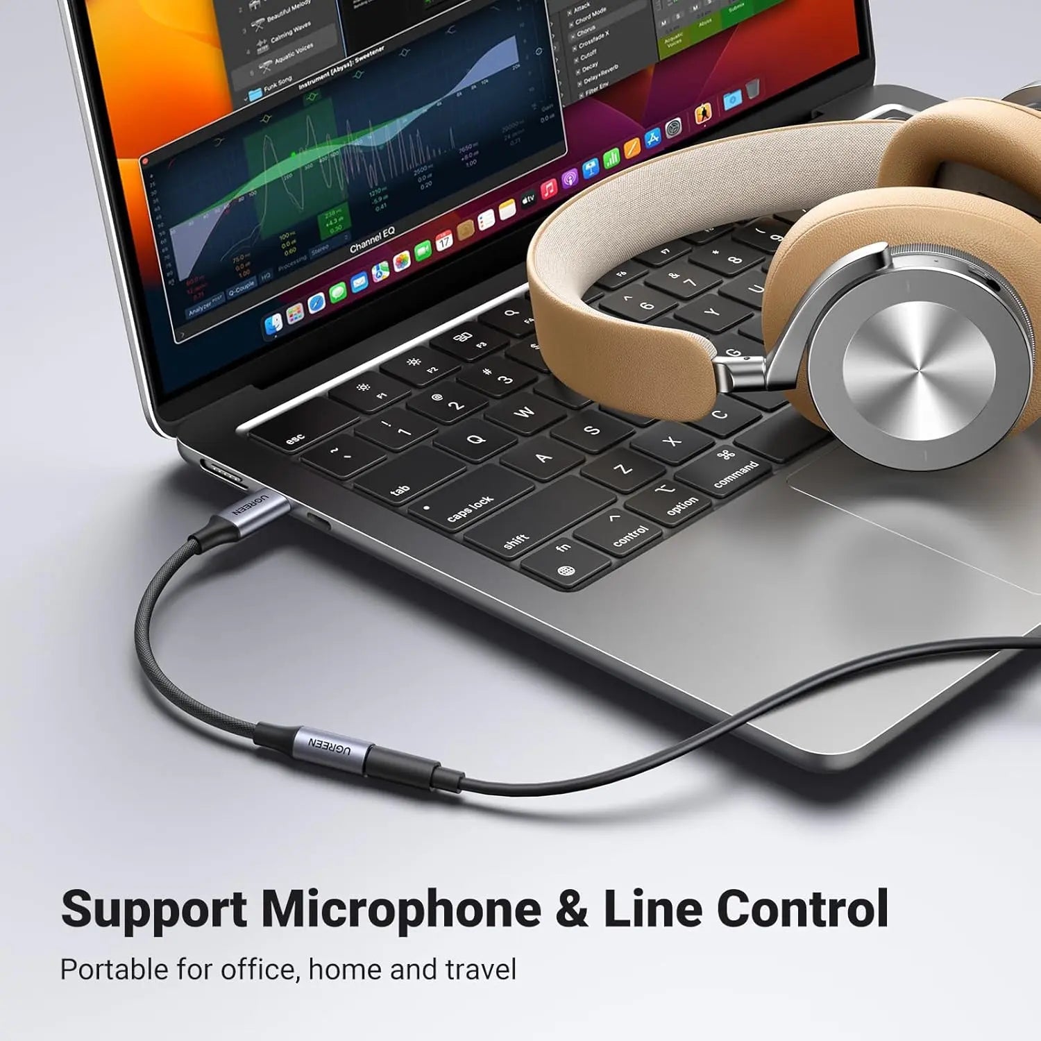UGREEN 80154 USB-C to 3.5mm DAC Headset Adapter, 10cm — connection and usage detail 2